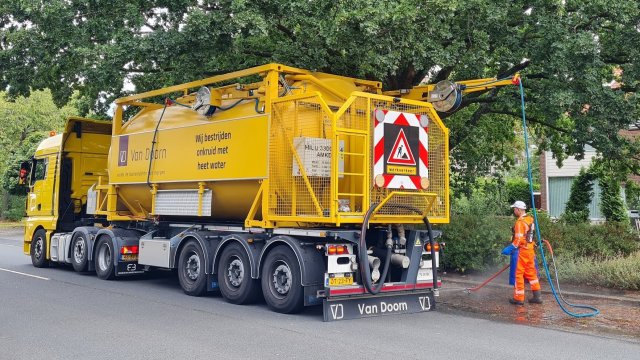 onkruidbeheersing met heet water