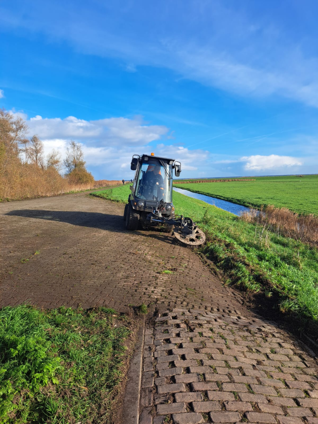 onkruidvrij maken verharding Marken