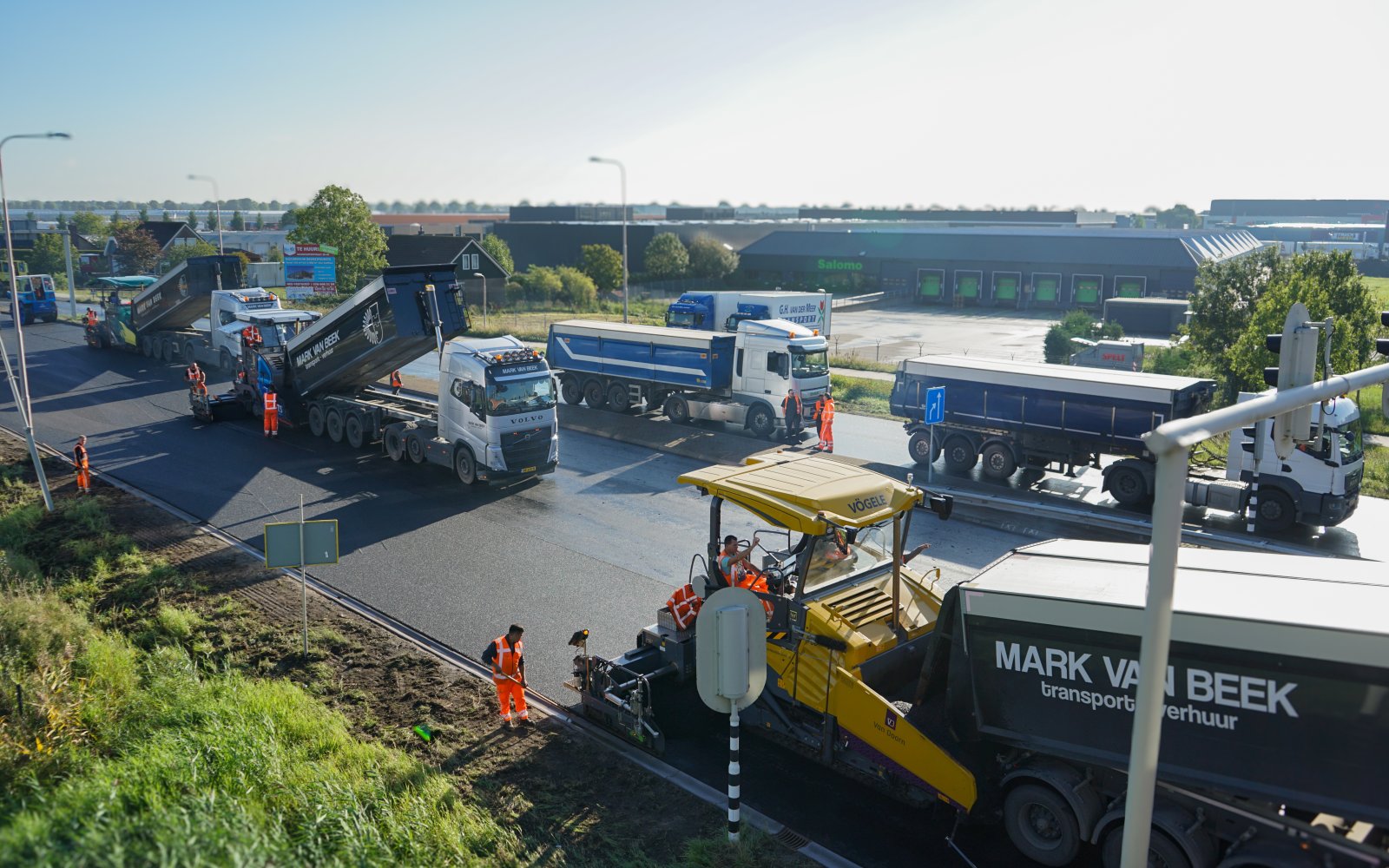 Legmeerdijk asfaltwerkzaamheden